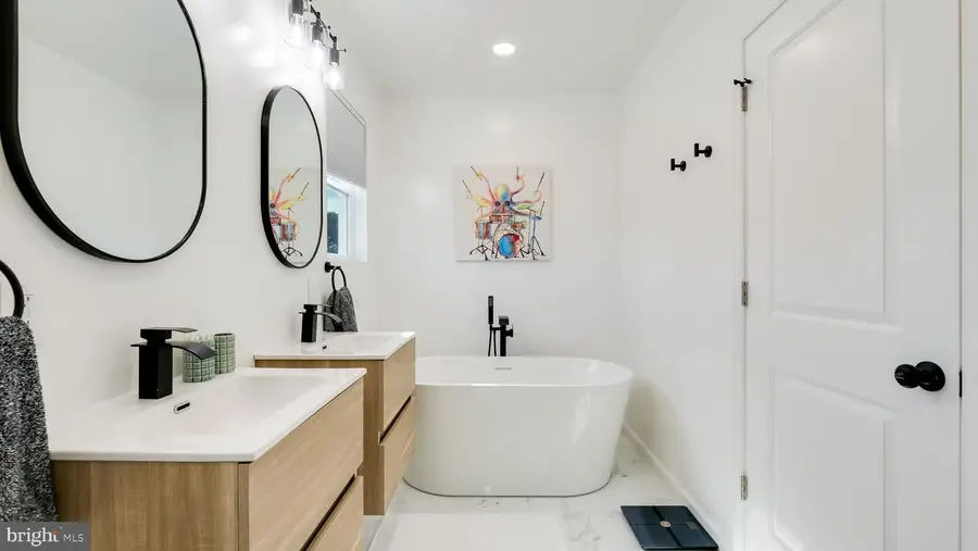 27 Bittersweet Rd, Levittown, PA 19057 - #3