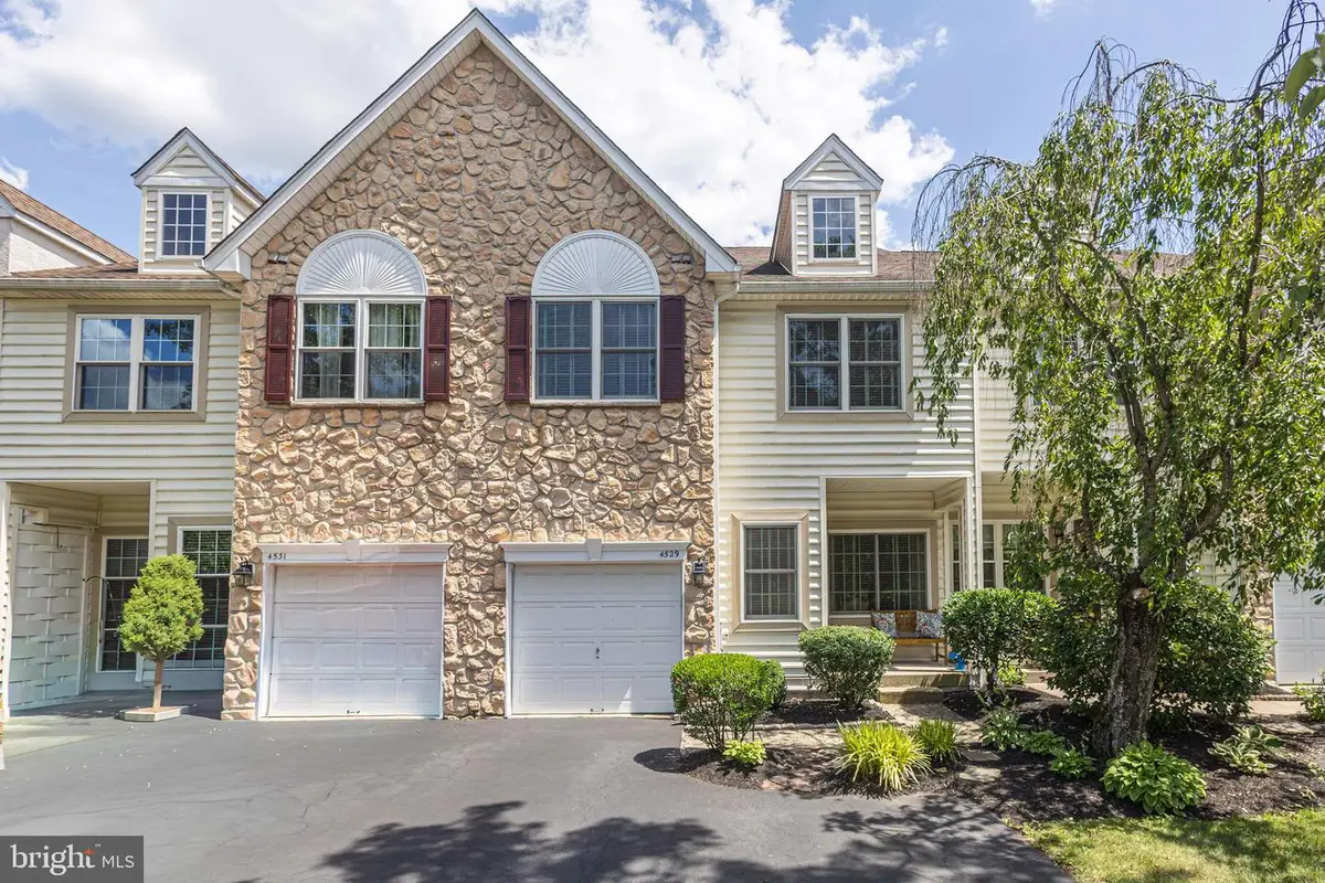 4529 Old Oak Rd, Doylestown, PA 18902 - #1