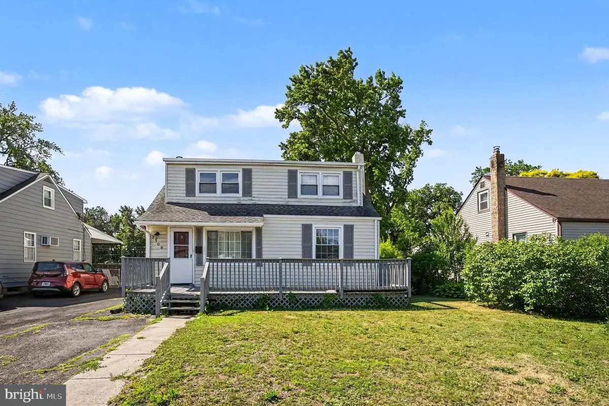 3508 Carnarvon Ave, Bristol, PA 19007 - #1
