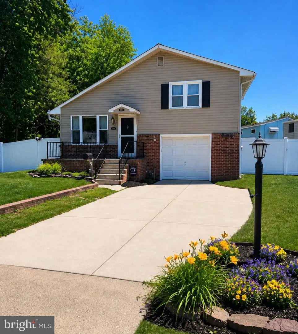 229 Greene Rd, Warminster, PA 18974 - #1