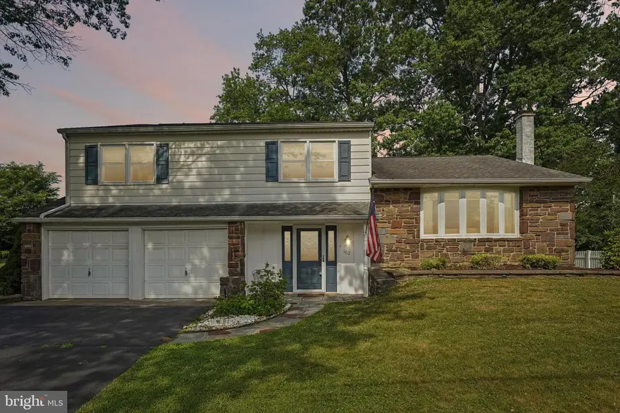 162 Walton Dr, Morrisville, PA 19067 - #2