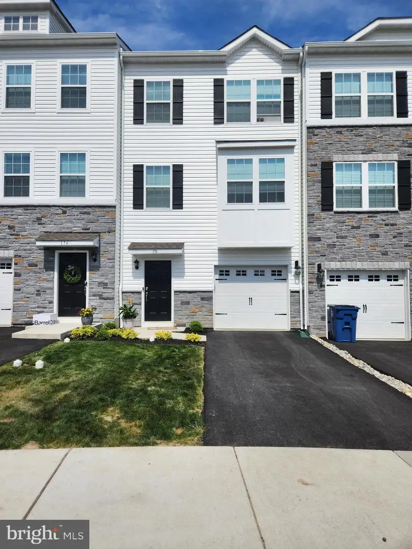 178 Bell Ct, Sellersville, PA 18960 - #1