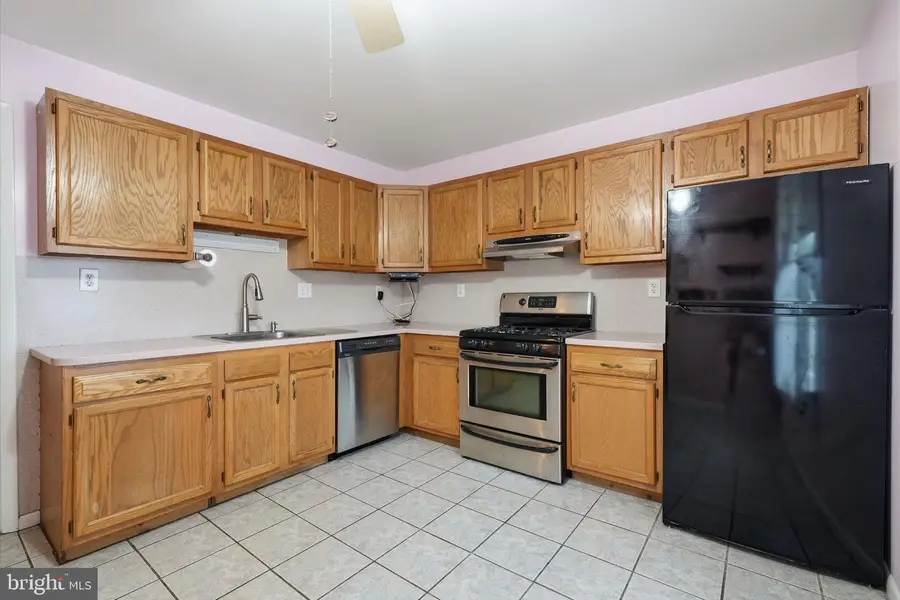 1325 Dixon Ave, Croydon, PA 19021 - #2