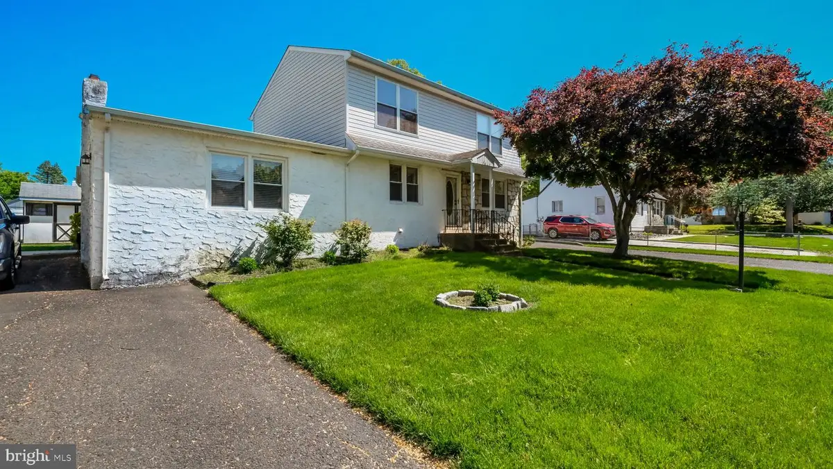 1915 Grand Ave, Feasterville Trevose, PA 19053 - #1