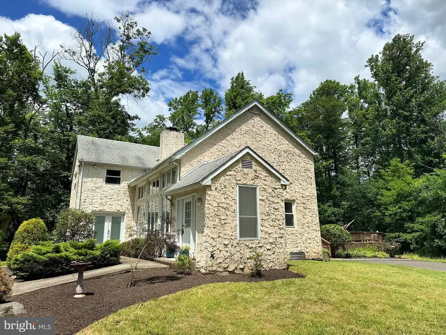 305 Thousand Acre Rd, Sellersville, PA 18960 - #2