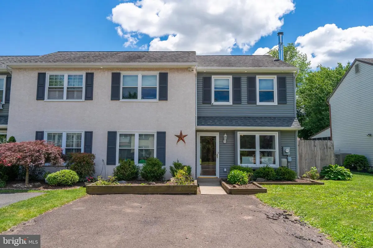 113 Redwood Dr, Quakertown, PA 18951 - #1
