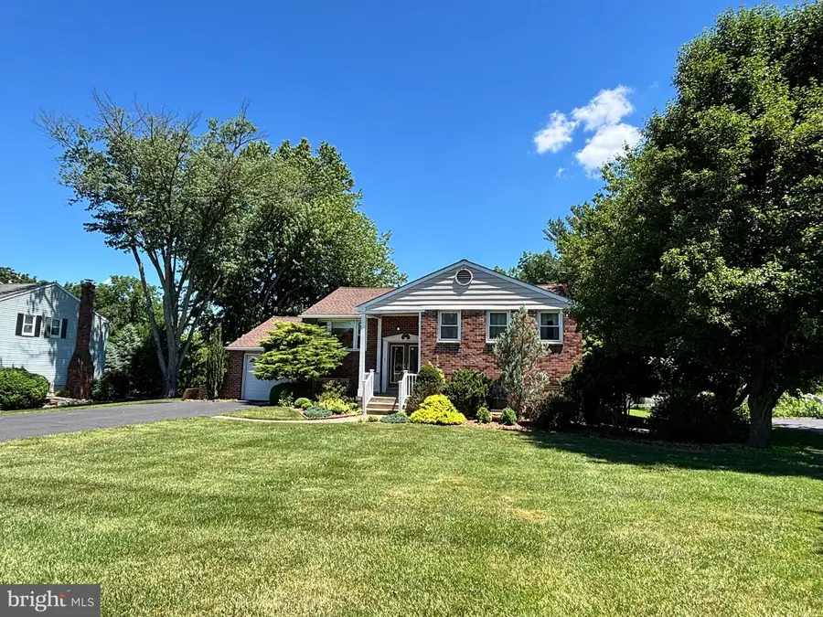 26 Heather Rd, Southampton, PA 18966 - #2