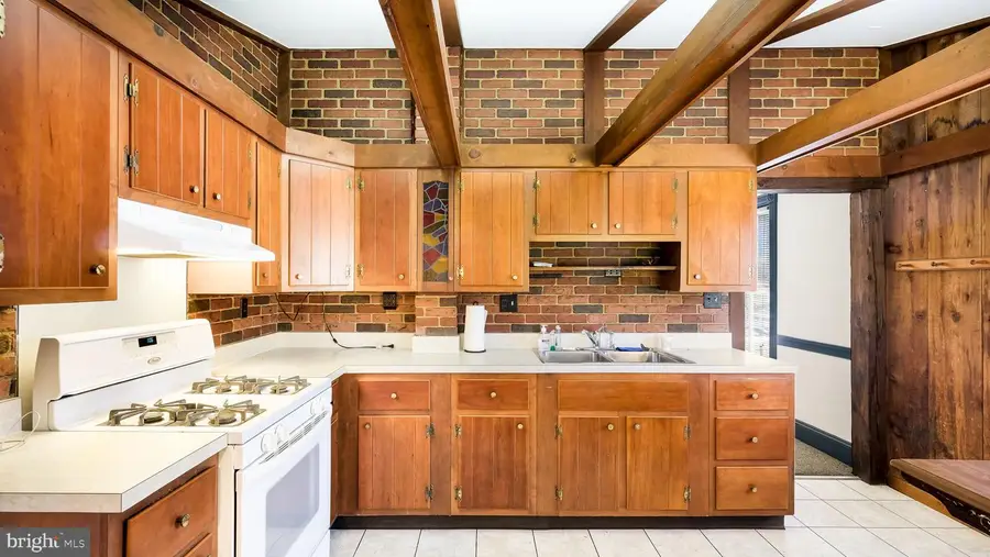 132 E Marshall Ave, Langhorne, PA 19047 - #3