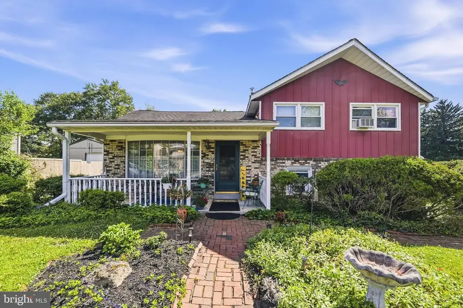 36 Schoolhouse Rd, Chalfont, PA 18914 - #2