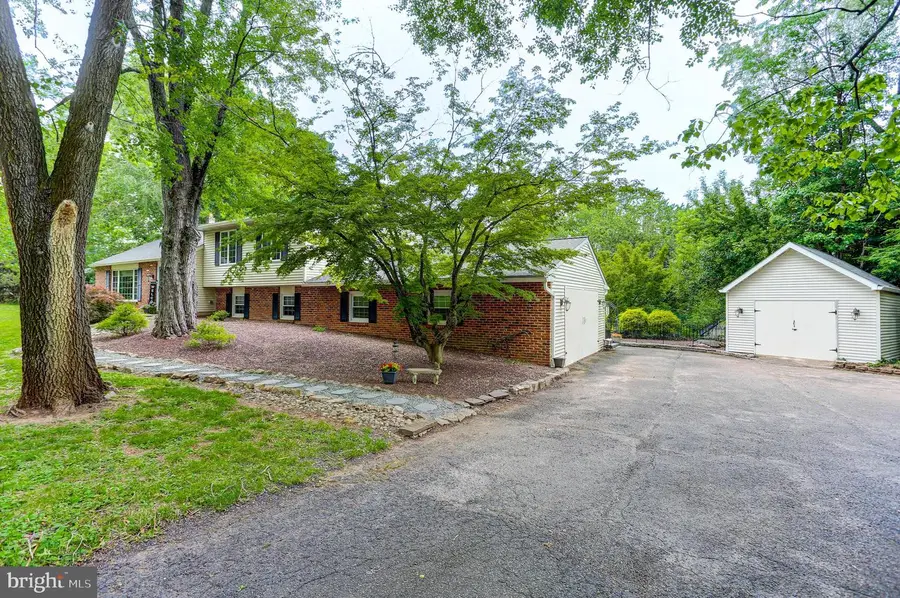 126 Cedar Hill Rd, Chalfont, PA 18914 - #2
