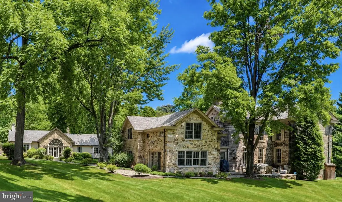 6677 Upper York Rd, New Hope, PA 18938 - #1