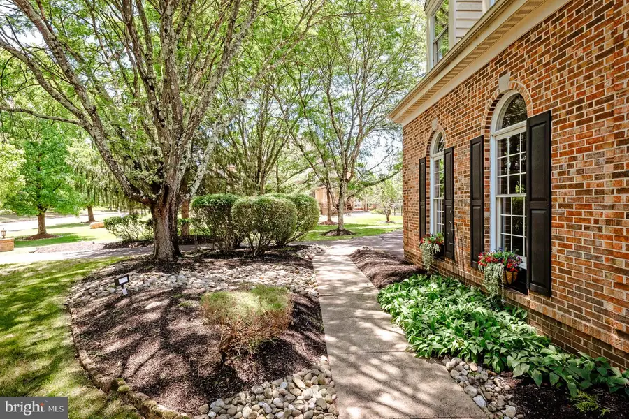 8 Golfview Dr, Warminster, PA 18974 - #3