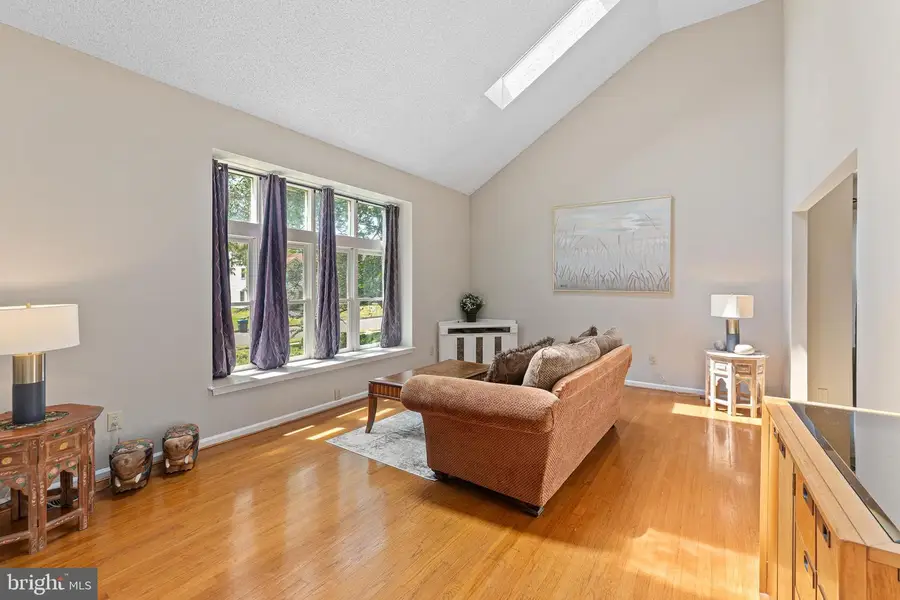 5 Zinnia Dr, Newtown, PA 18940 - #3