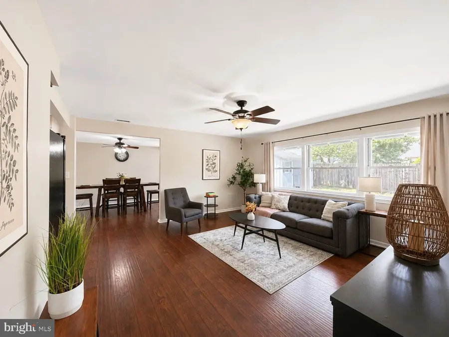 32 Great Oak Rd, Levittown, PA 19057 - #3