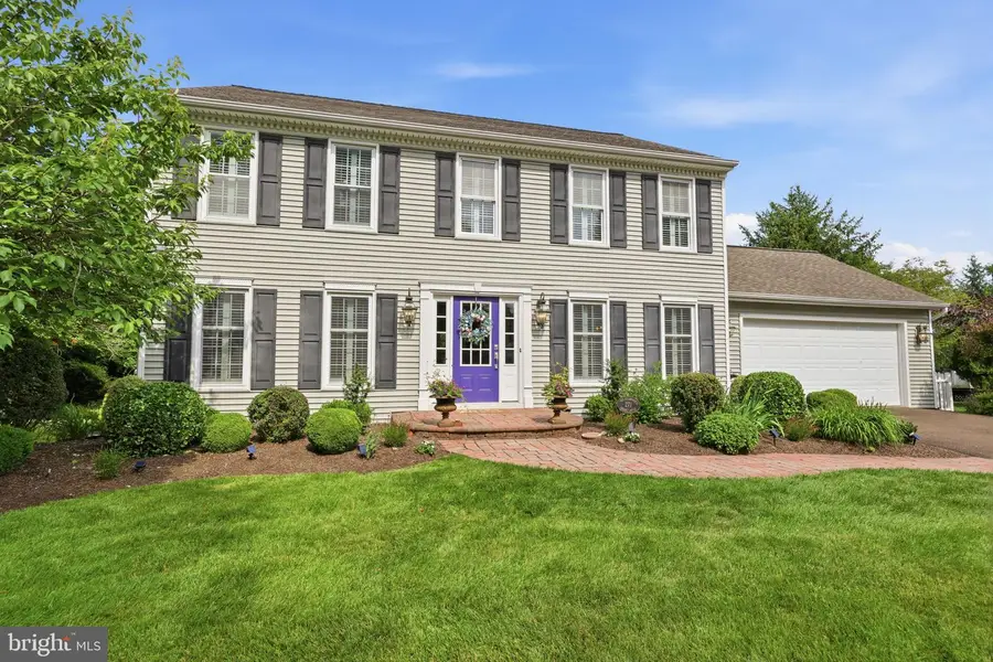 271 Saxony Dr, Newtown, PA 18940 - #2