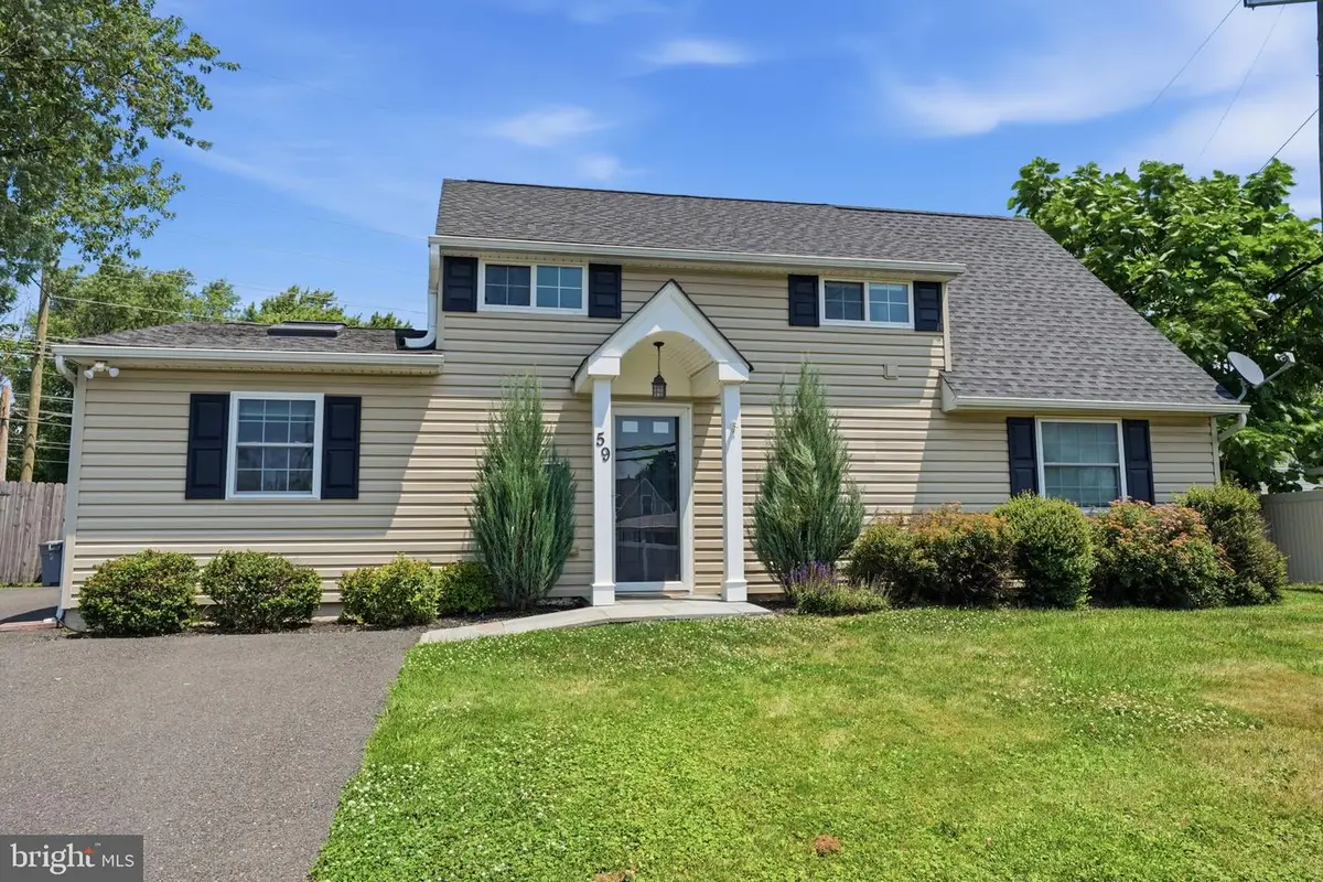 59 Iroquois Rd, Levittown, PA 19057 - #1