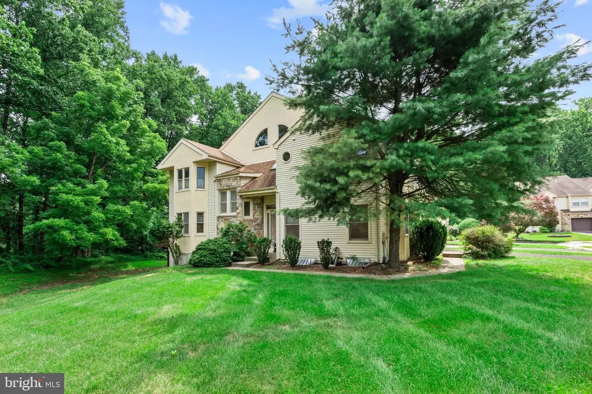 256 Sycamore Cir, Feasterville Trevose, PA 19053 - #1