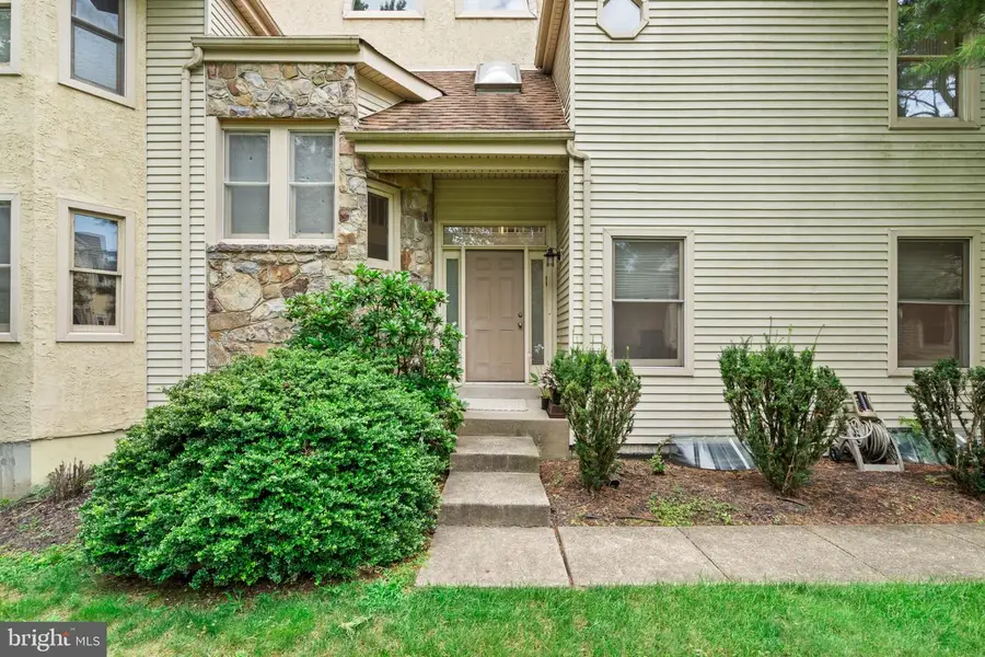 256 Sycamore Cir, Feasterville Trevose, PA 19053 - #3