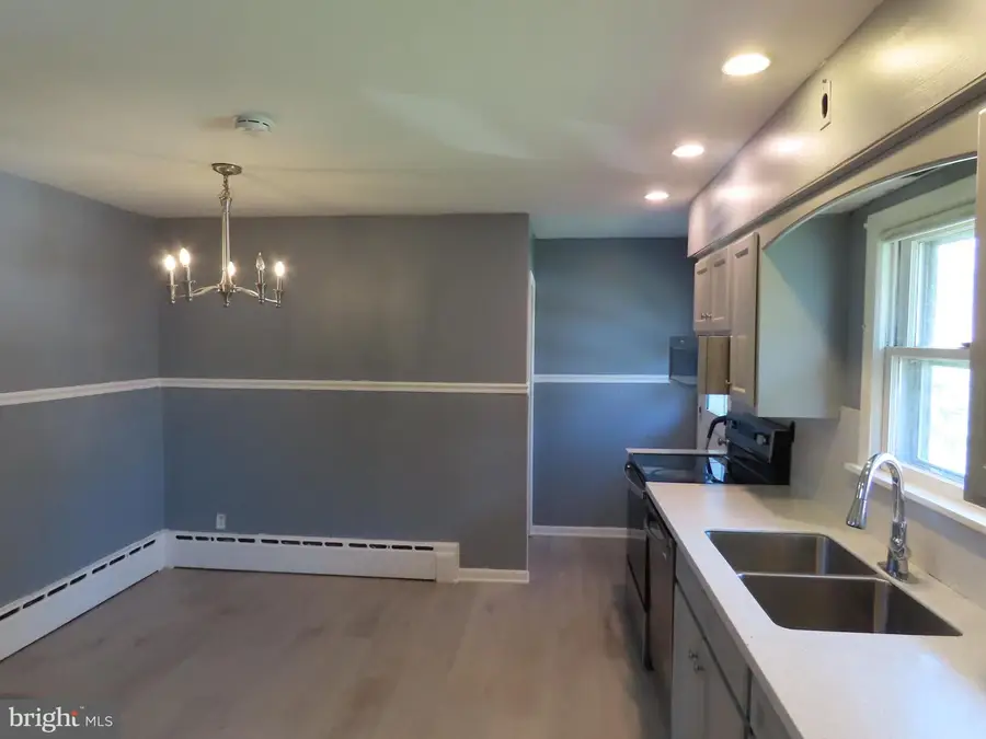 546 Clymer Ave, Morrisville, PA 19067 - #3