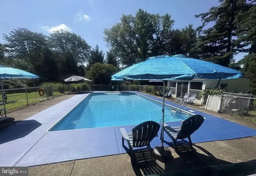 713 Ardsley Ct, Yardley, PA 19067 - #2