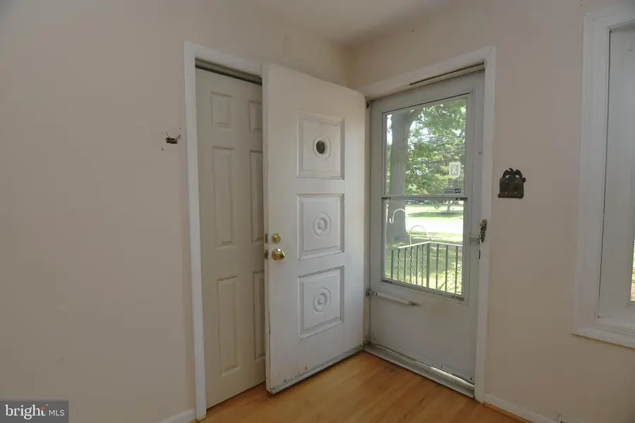 942 Mearns Rd, Warminster, PA 18974 - #2