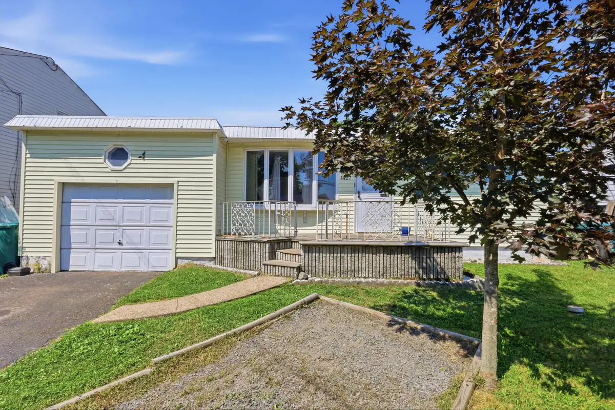 1427 Williams St, Levittown, PA 19057 - #1