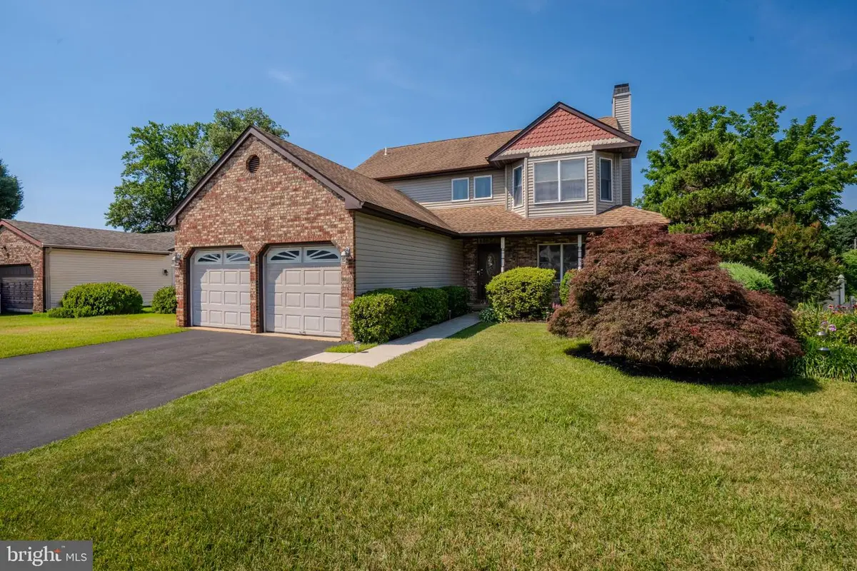952 Duxbury Dr, Langhorne, PA 19047 - #1
