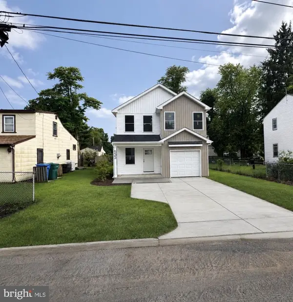 533 Park Ave, BRISTOL, PA 19007