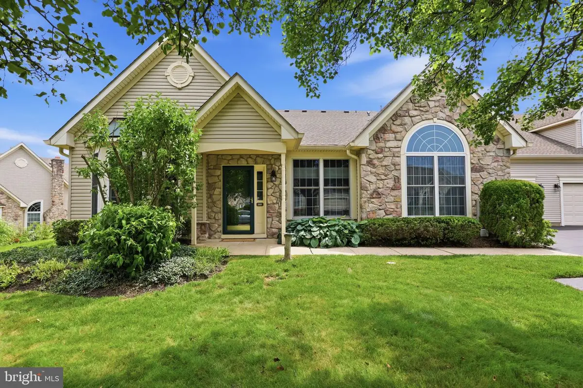 307 Starflower Ln, Langhorne, PA 19047 - #1
