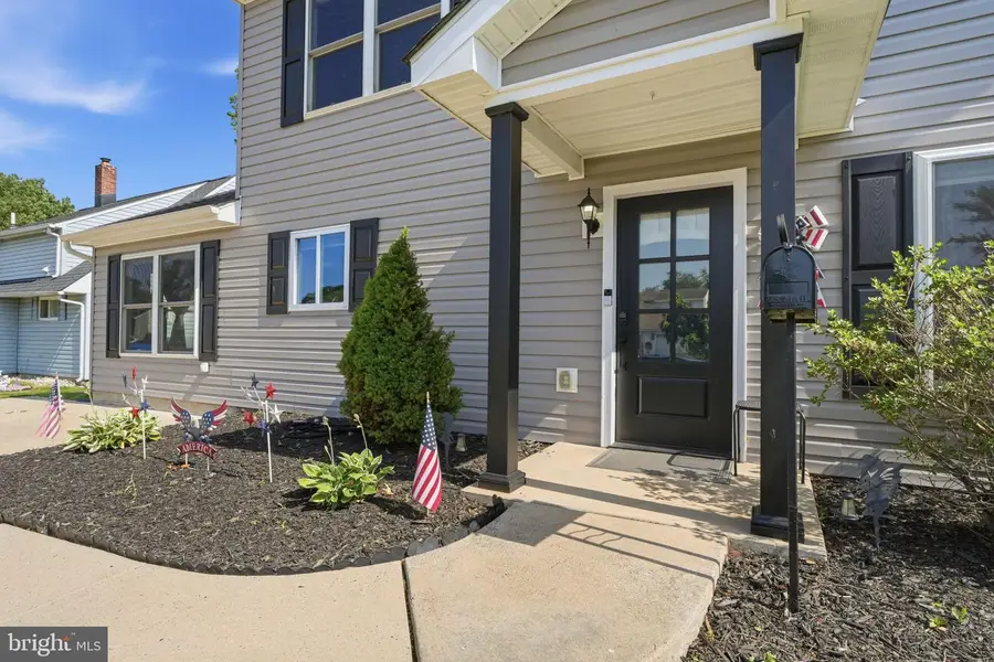 24 Idolstone Rd, Levittown, PA 19057 - #3