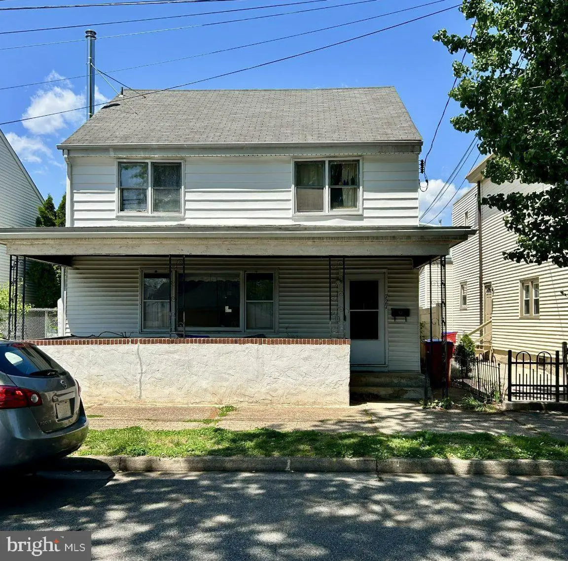 727 Cedar St, Bristol, PA 19007 - #1
