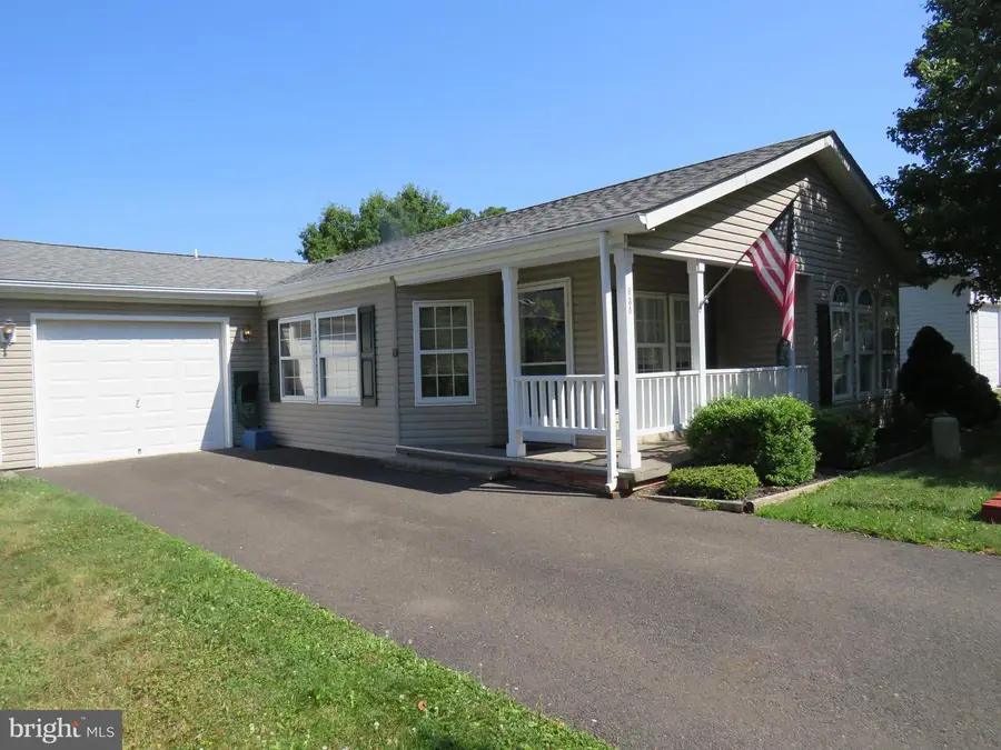 638 Spicebush Ct, New Hope, PA 18938 - #2