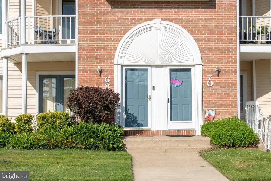 68 Catherine Ct, Levittown, PA 19057 - #2