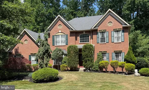 4064 Charter Club Dr, DOYLESTOWN, PA 18902