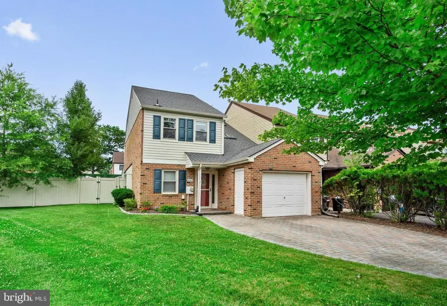 243 Tareyton Dr, Langhorne, PA 19047 - #2