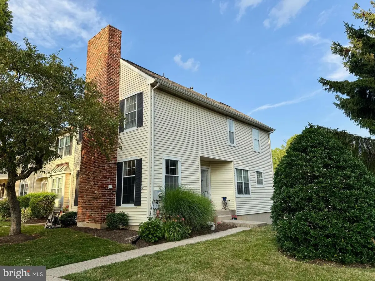 145 Liberty Dr, Langhorne, PA 19047 - #1