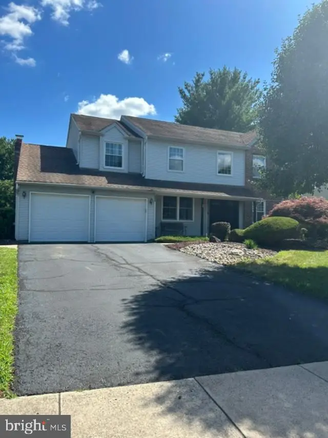 2067 E Wellington Rd, Newtown, PA 18940 - #2