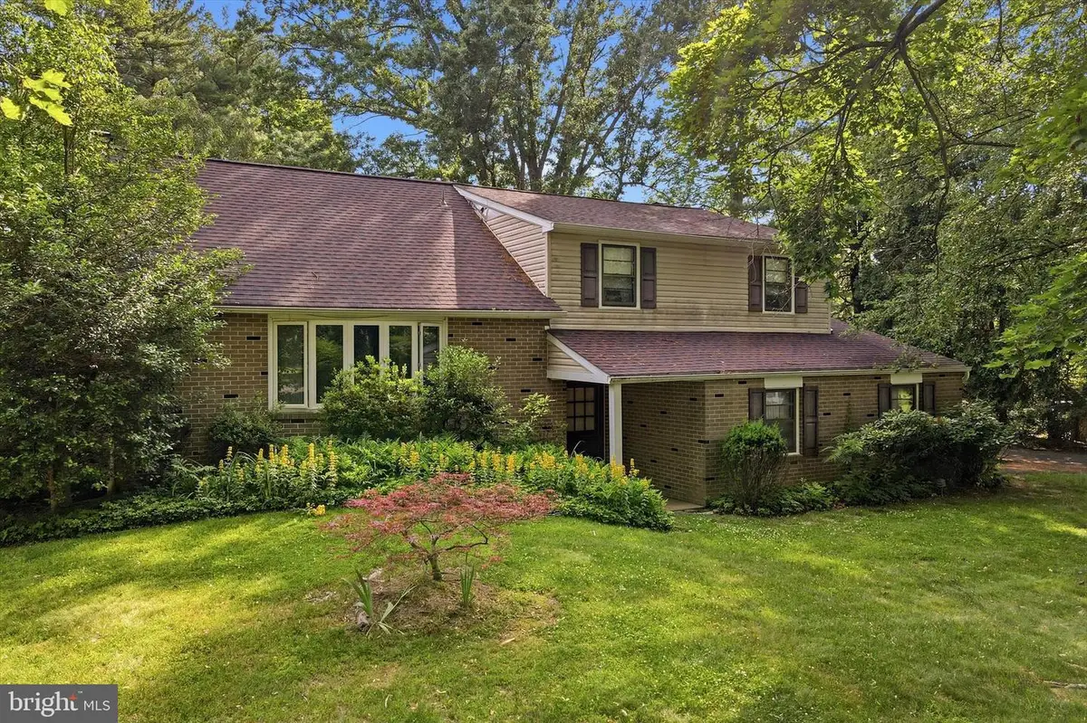 3832 Forest Dr, Doylestown, PA 18902 - #1
