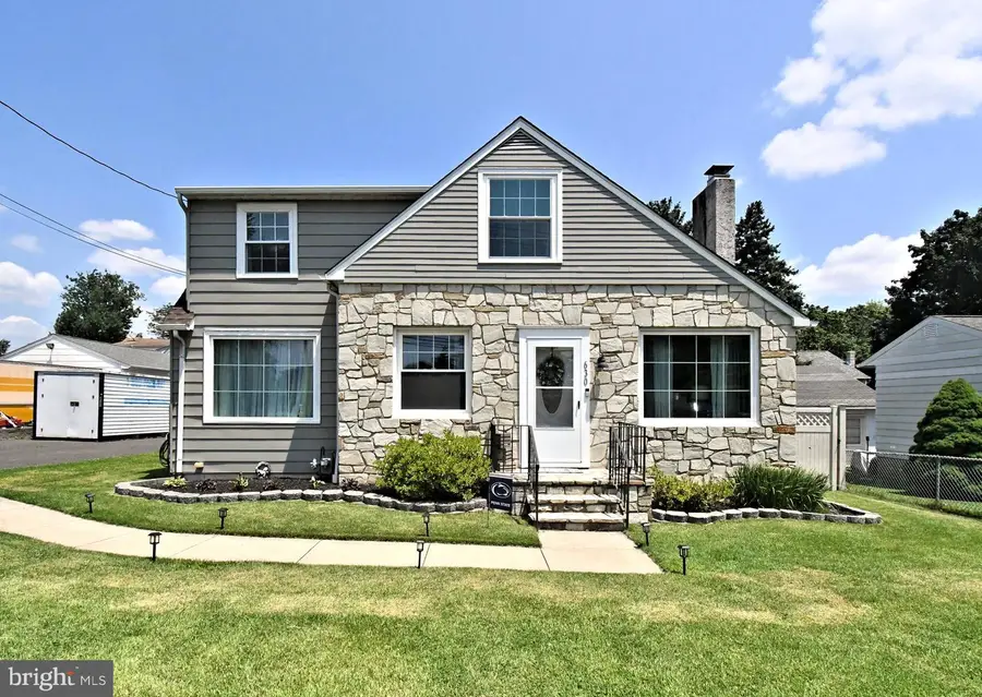 630 Elmwood Ave, Feasterville Trevose, PA 19053 - #3