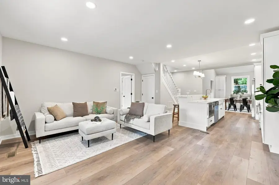 1095 Washington Ave, Newtown, PA 18940 - #3