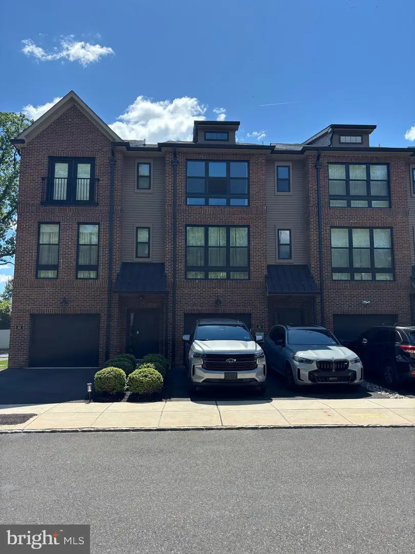 41 Sienna Pl, Feasterville Trevose, PA 19053 - #1