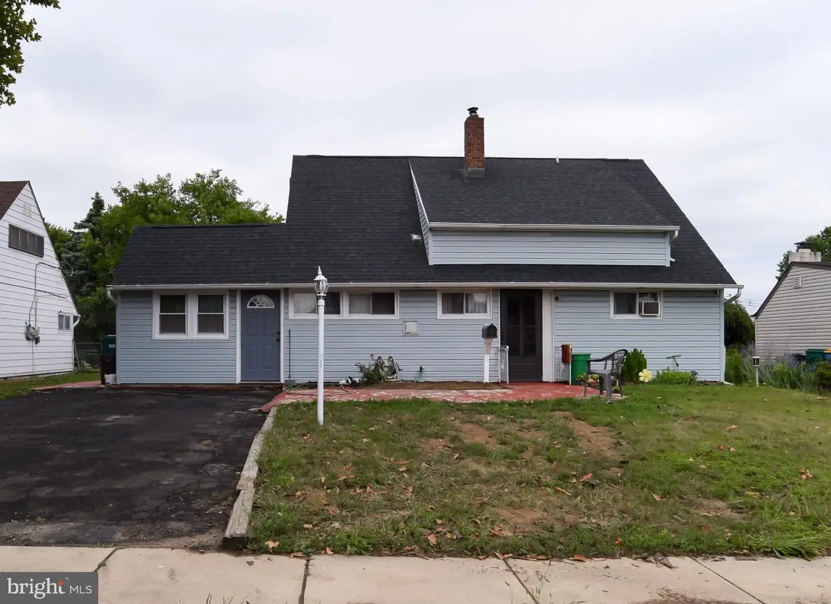 34 Red Maple Ln, Levittown, PA 19055 - #1