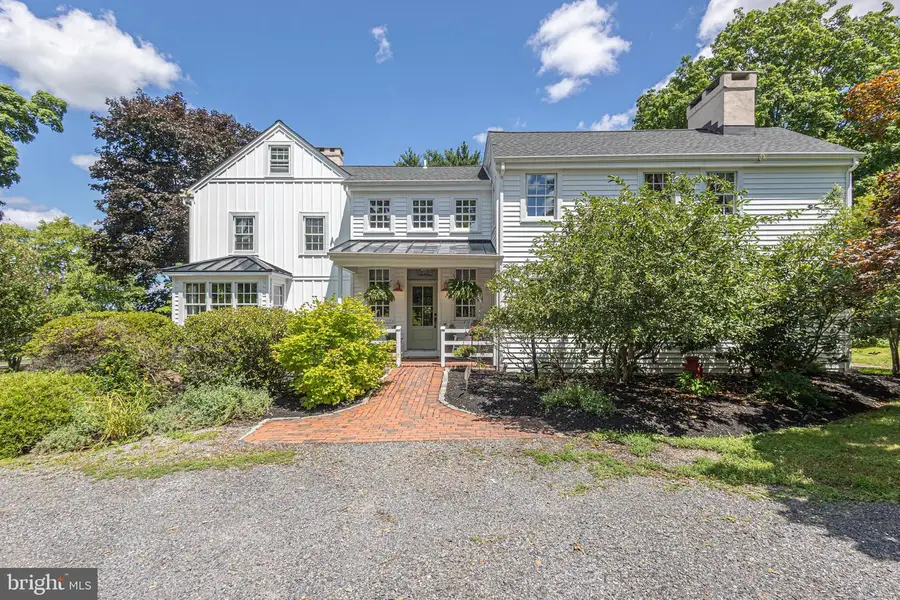 222 Aqueduct Rd, Washington Crossing, PA 18977 - #2