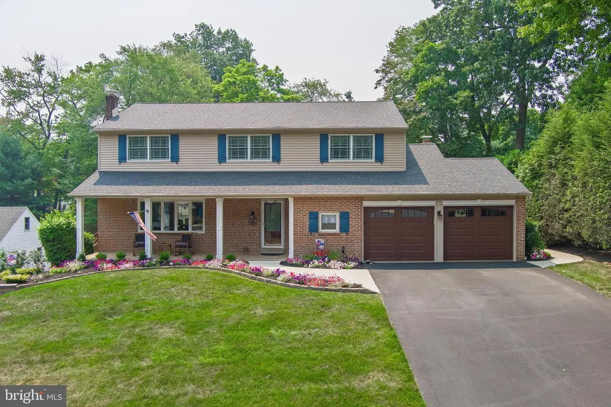 895 Sycamore Dr, Southampton, PA 18966 - #1