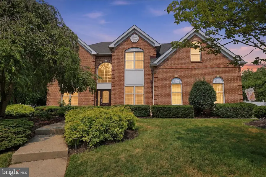 1224 Bridle Estates Dr, Yardley, PA 19067 - #2