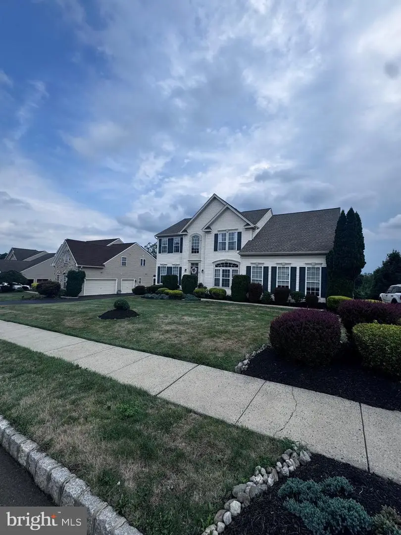 407 Winding Ln, Chalfont, PA 18914 - #2