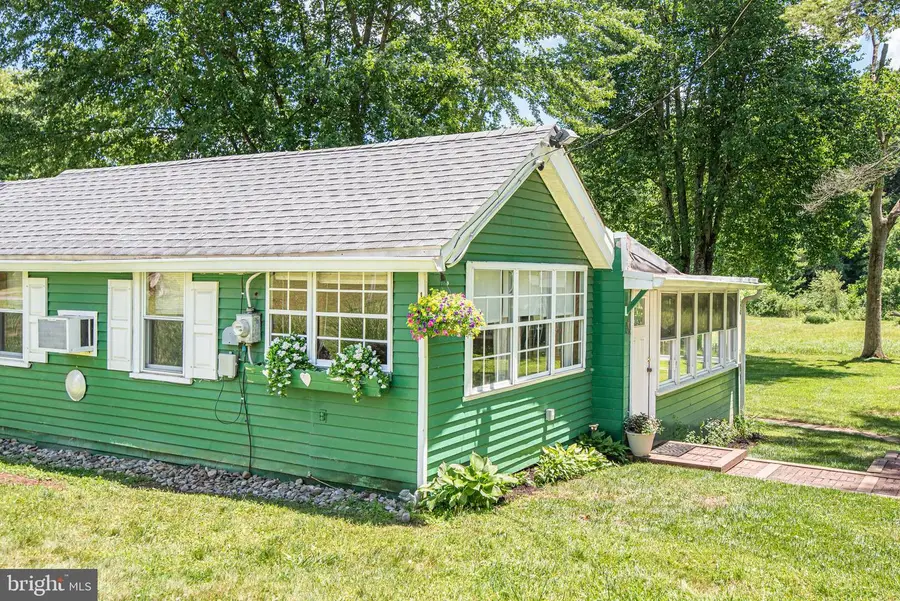 563 E Dark Hollow Rd #170 Shawn Ln, Pipersville, PA 18947 - #3