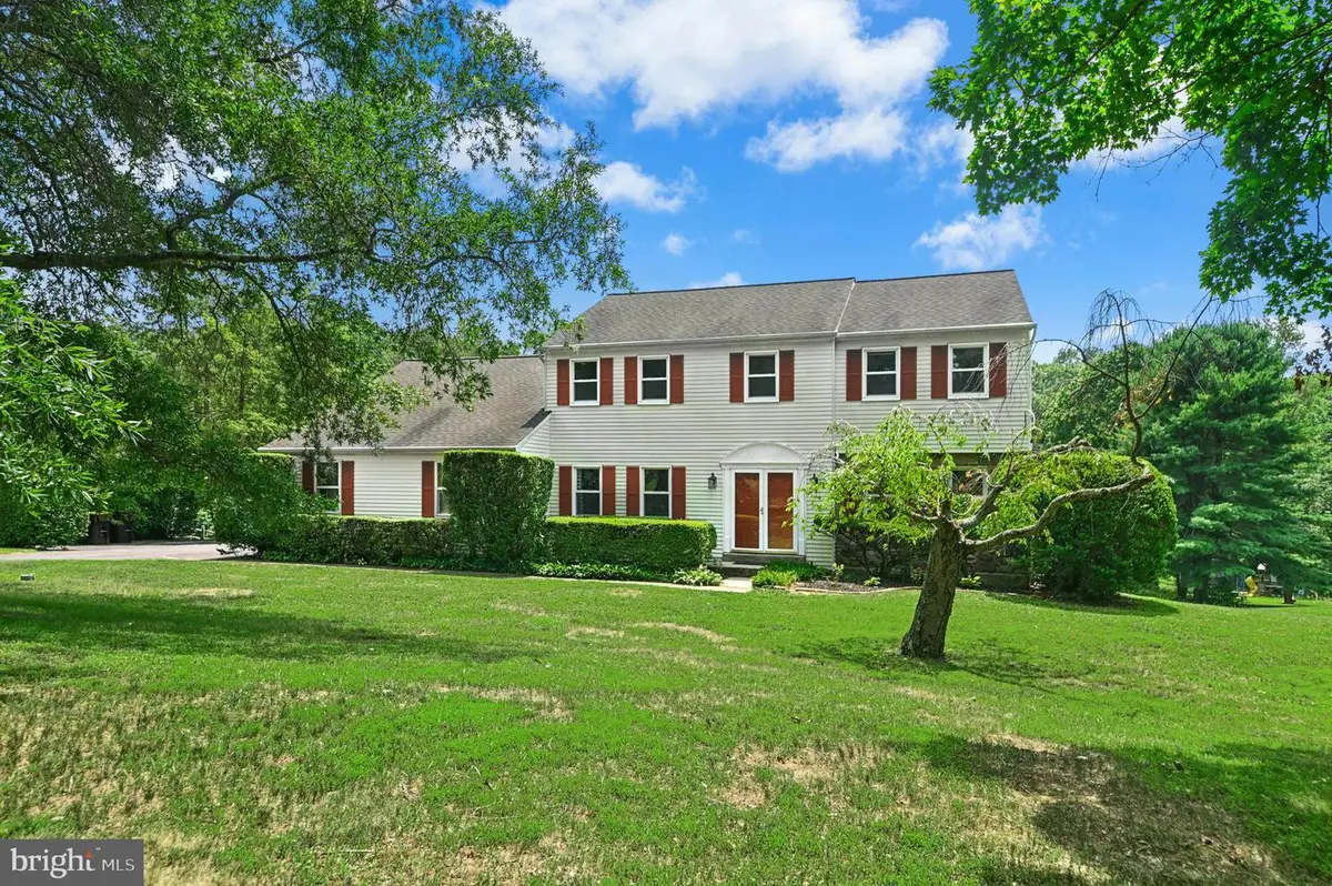 2608 Springhill Cir, Furlong, PA 18925 - #1