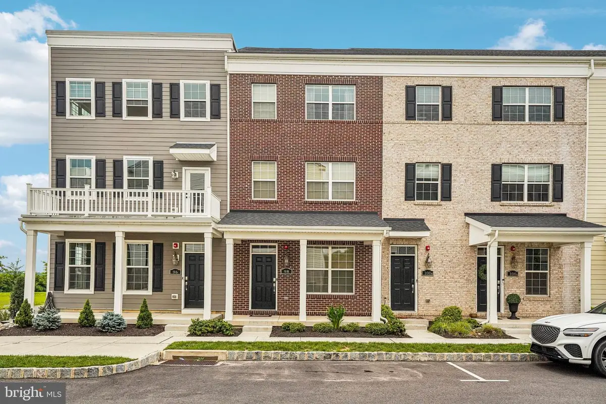 98 King St, Bensalem, PA 19020 - #1