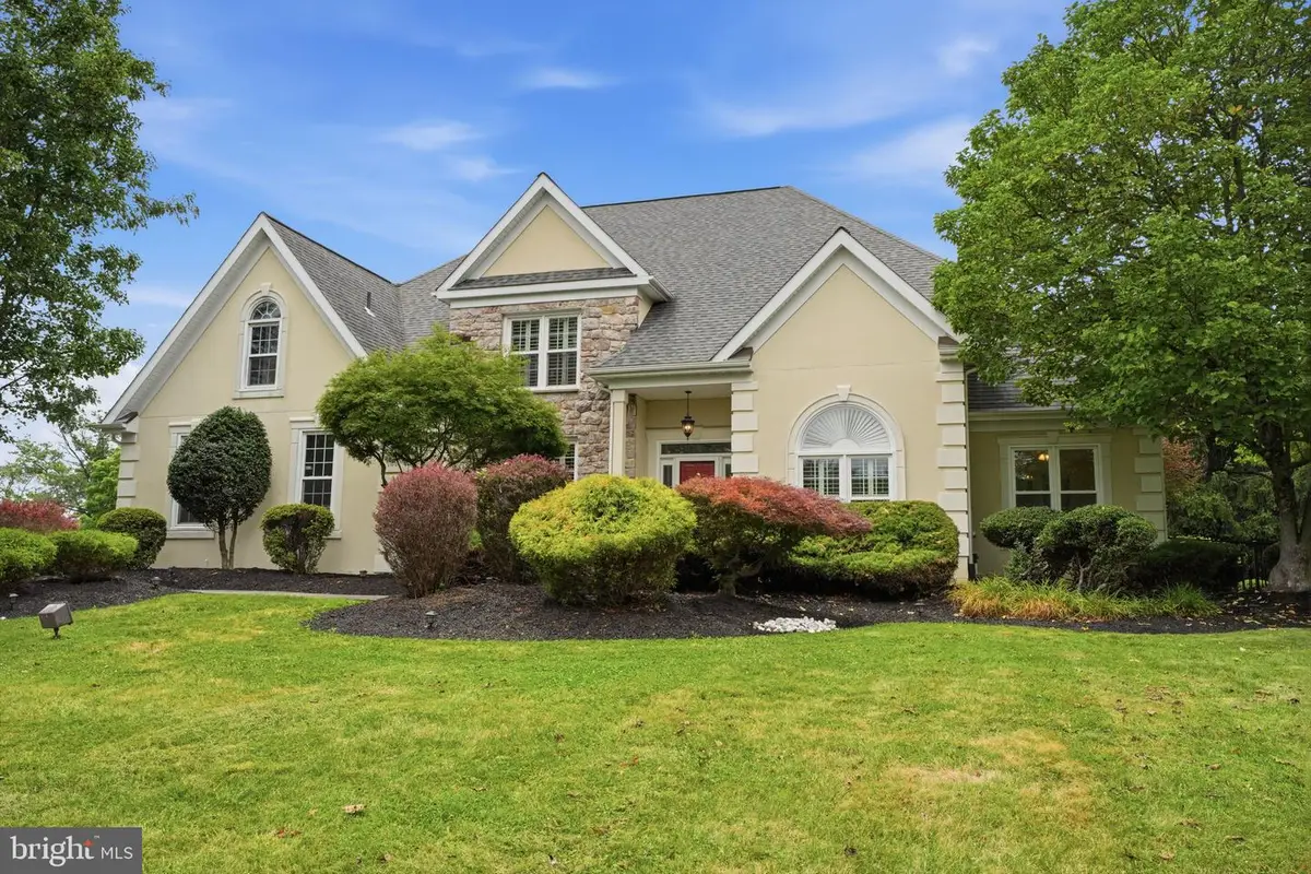 102 Whisper Wood Ct, Newtown, PA 18940 - #1